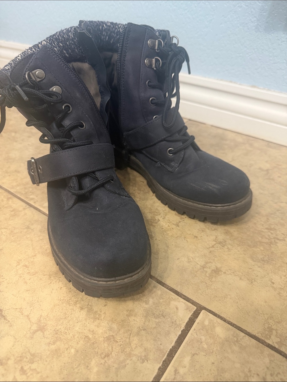 Kids Navy Lace-Up Winter Boots